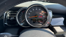 MINI Hatchback 1.5 Cooper Classic 3dr Petrol Hatchback